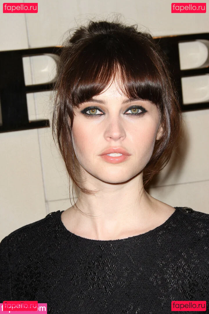 Felicity Jones Onlyfans Photo Gallery 
