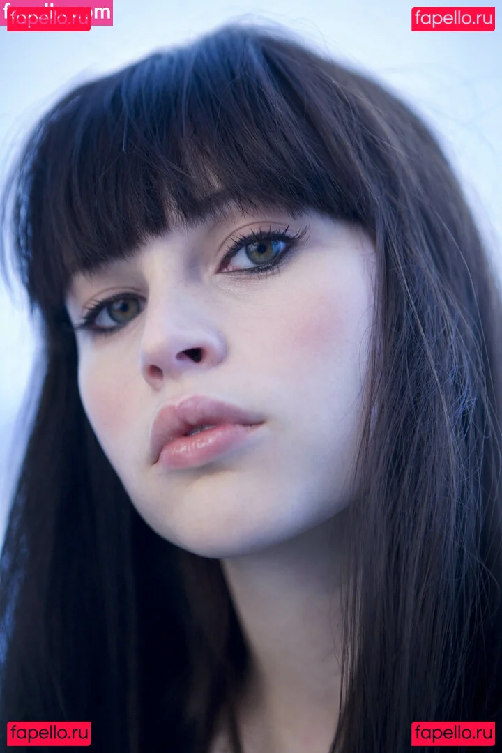 Felicity Jones Onlyfans Photo Gallery 