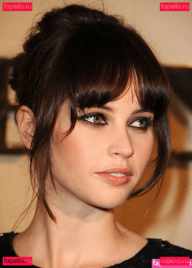 Felicity Jones Onlyfans Photo Gallery 