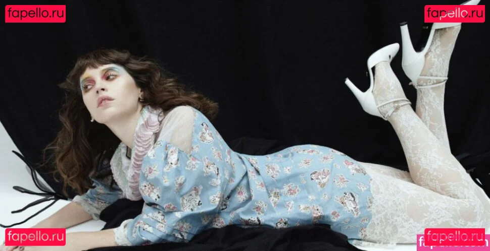 Felicity Jones Onlyfans Photo Gallery 