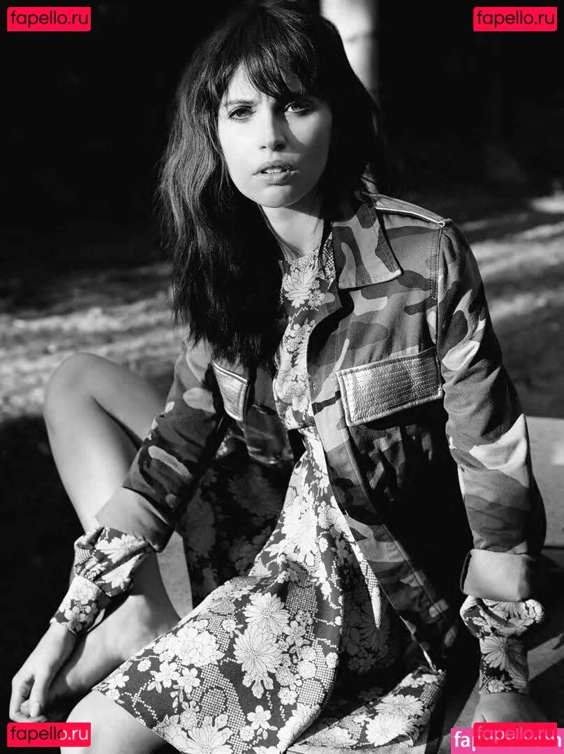 Felicity Jones Onlyfans Photo Gallery 