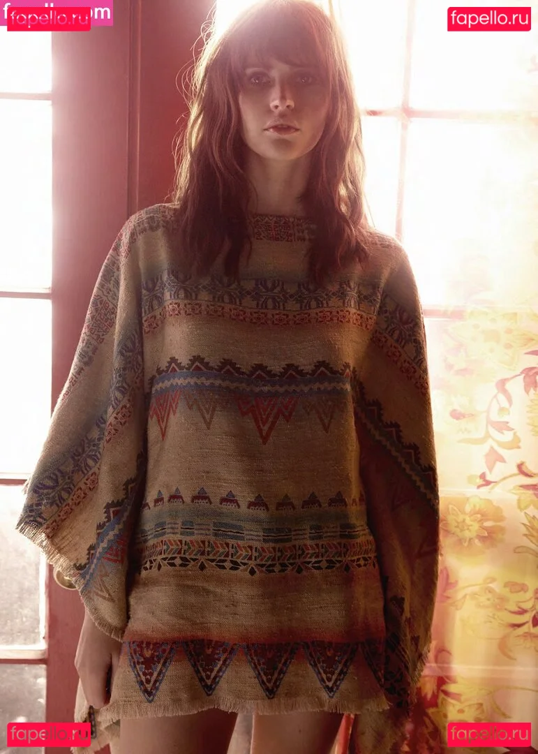 Felicity Jones Onlyfans Photo Gallery 