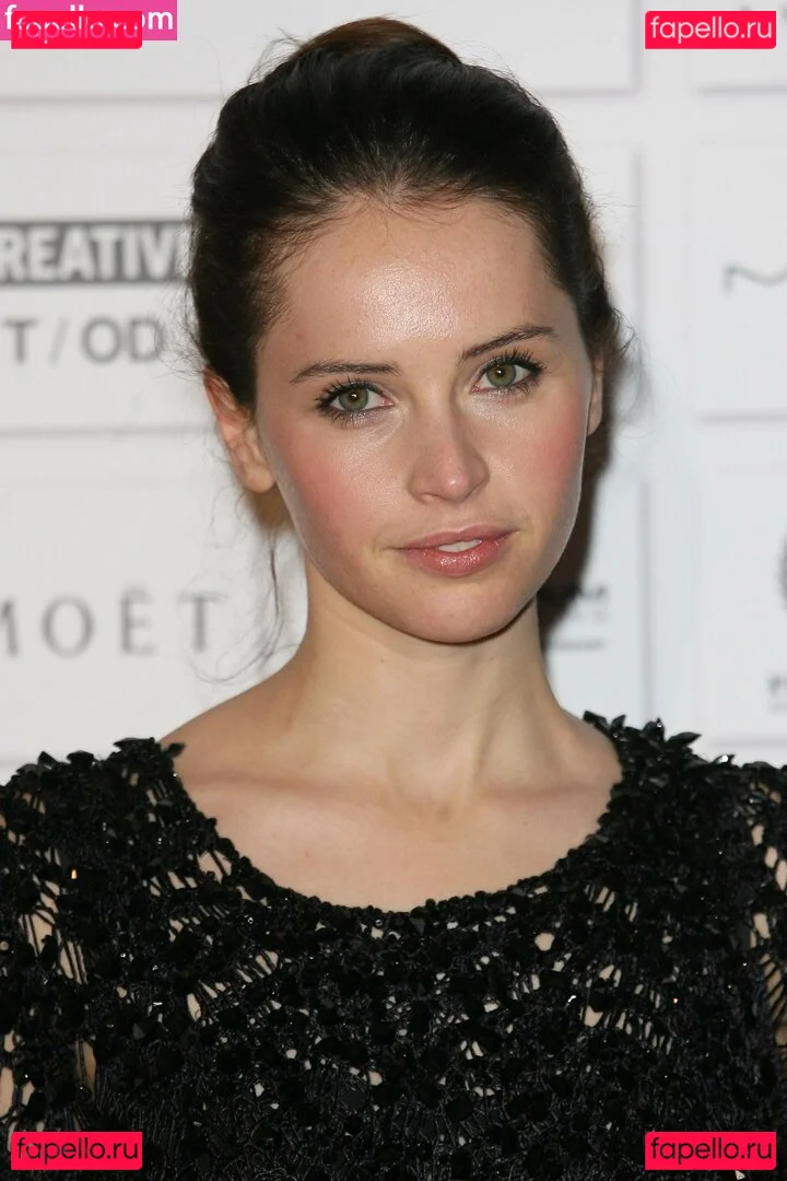Felicity Jones Onlyfans Photo Gallery 