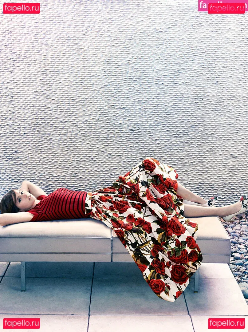 Felicity Jones Onlyfans Photo Gallery 