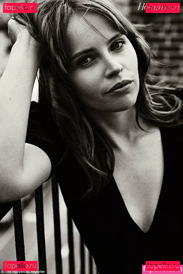 Felicity Jones Onlyfans Photo Gallery 