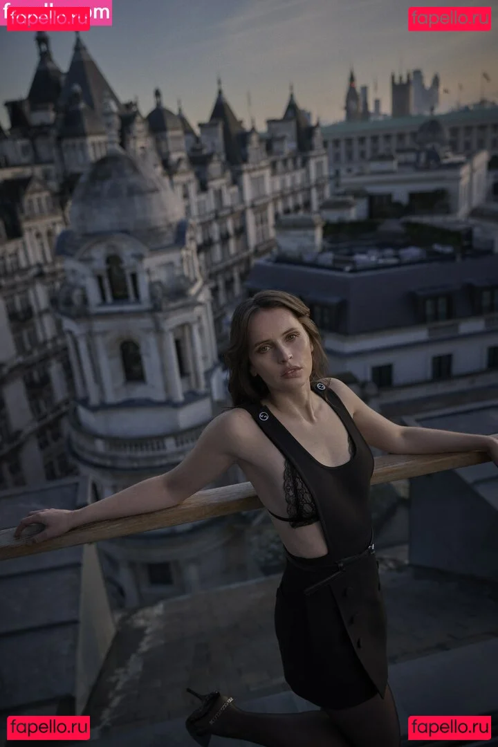 Felicity Jones Onlyfans Photo Gallery 