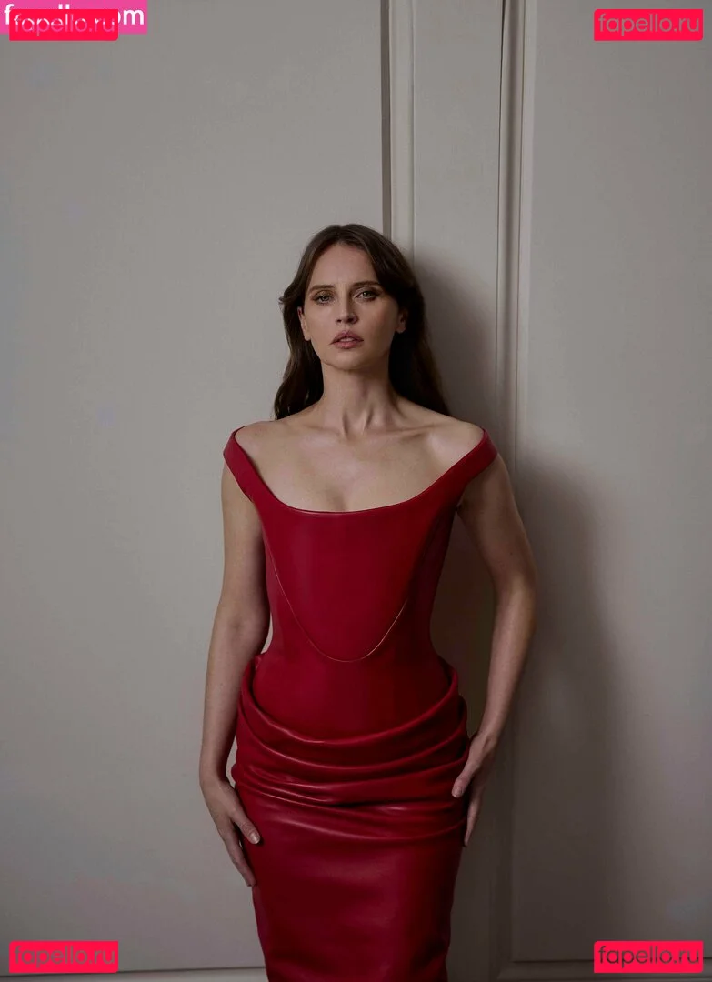 Felicity Jones Onlyfans Photo Gallery 