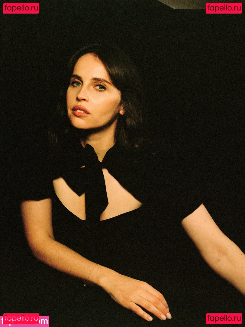 Felicity Jones Onlyfans Photo Gallery 