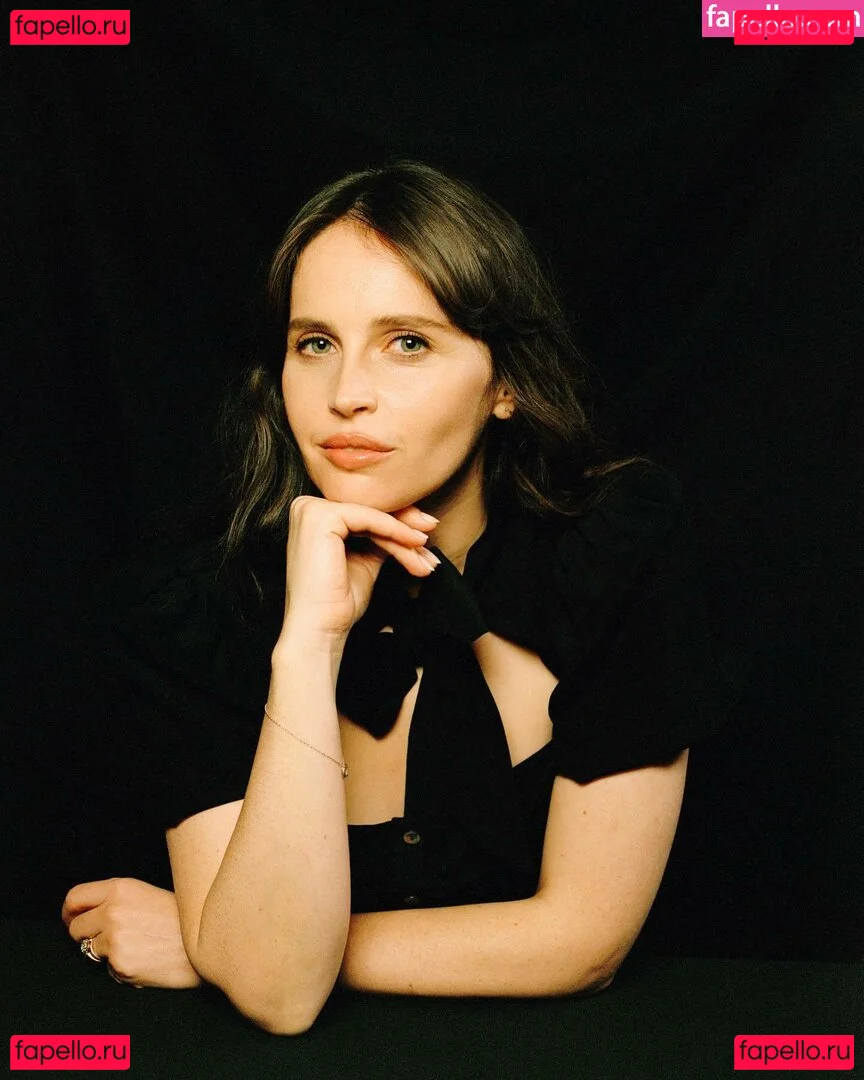 Felicity Jones Onlyfans Photo Gallery 