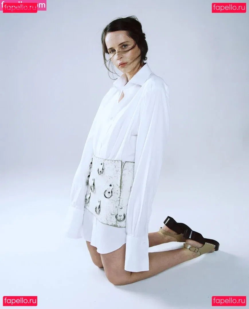 Felicity Jones Onlyfans Photo Gallery 