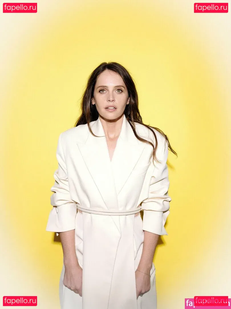 Felicity Jones Onlyfans Photo Gallery 