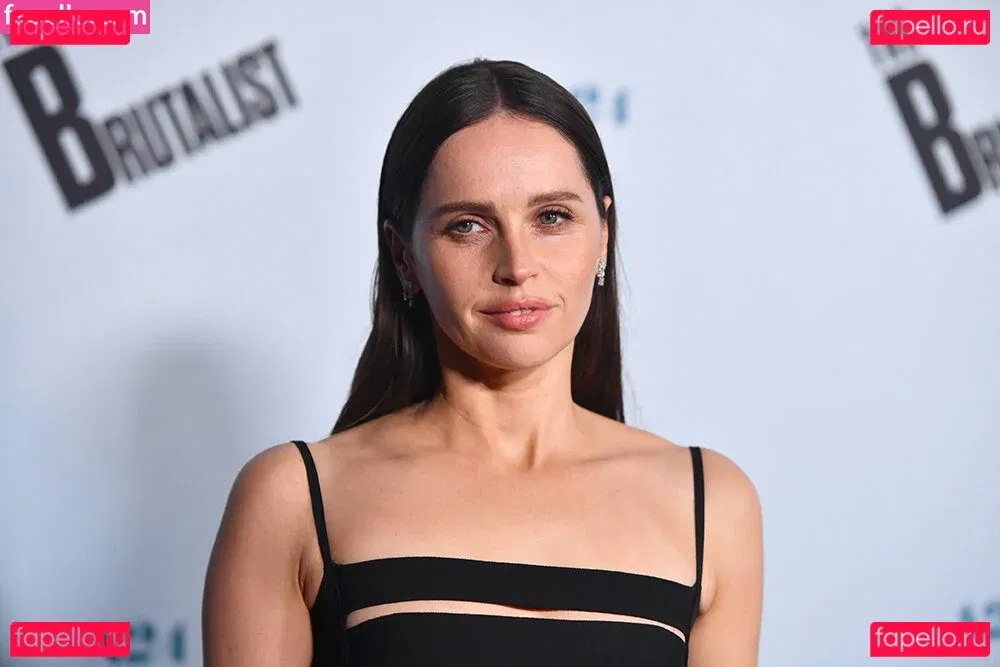 Felicity Jones Onlyfans Photo Gallery 