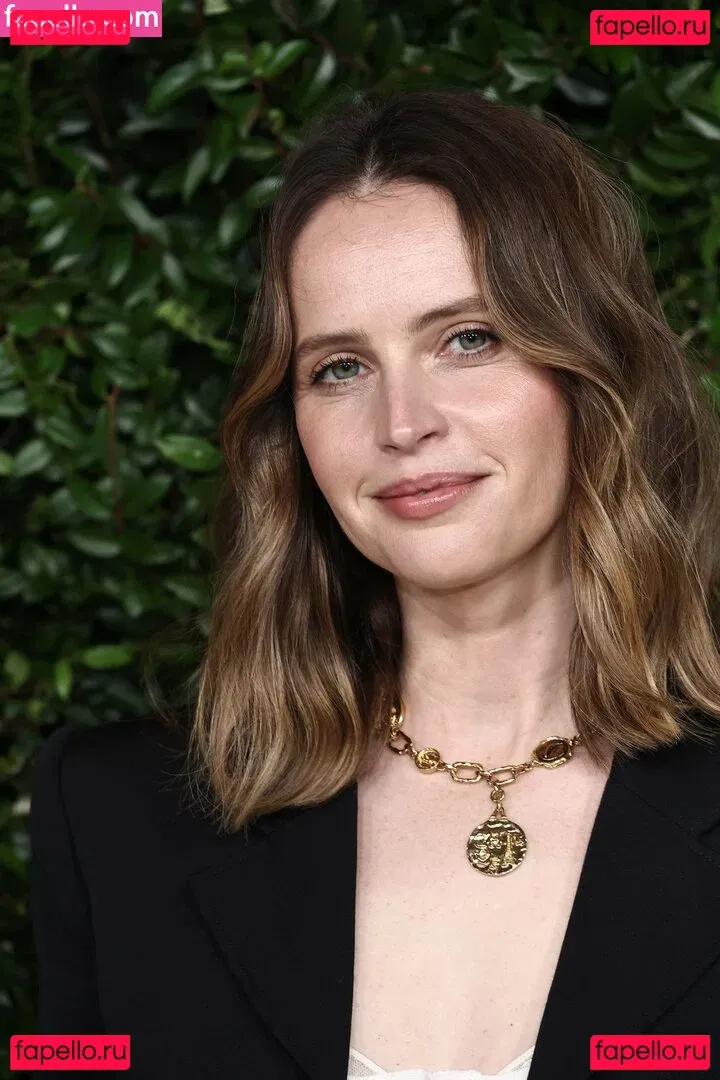 Felicity Jones Onlyfans Photo Gallery 