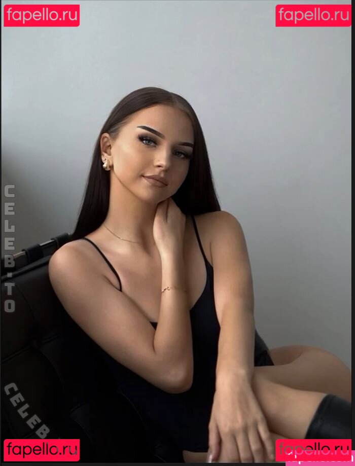 Macoestelle / maco.brandt Onlyfans Photo Gallery 