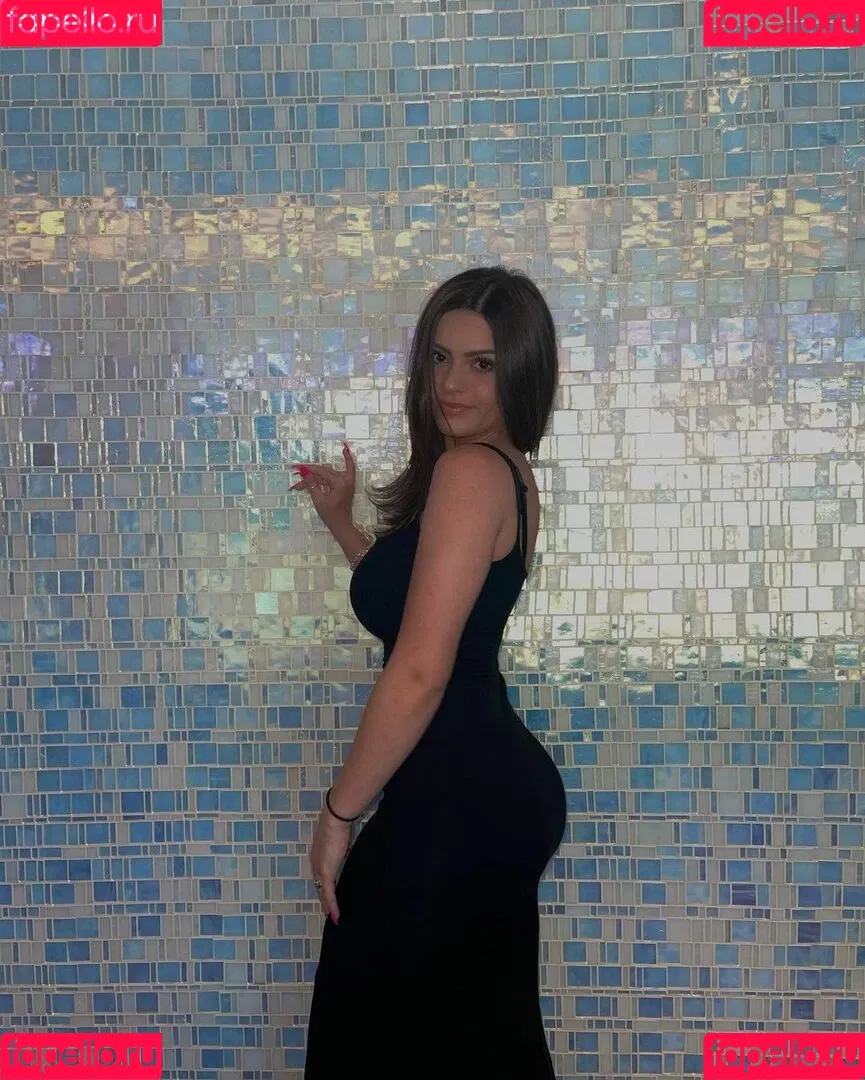 Emiliee Russo Onlyfans Photo Gallery 