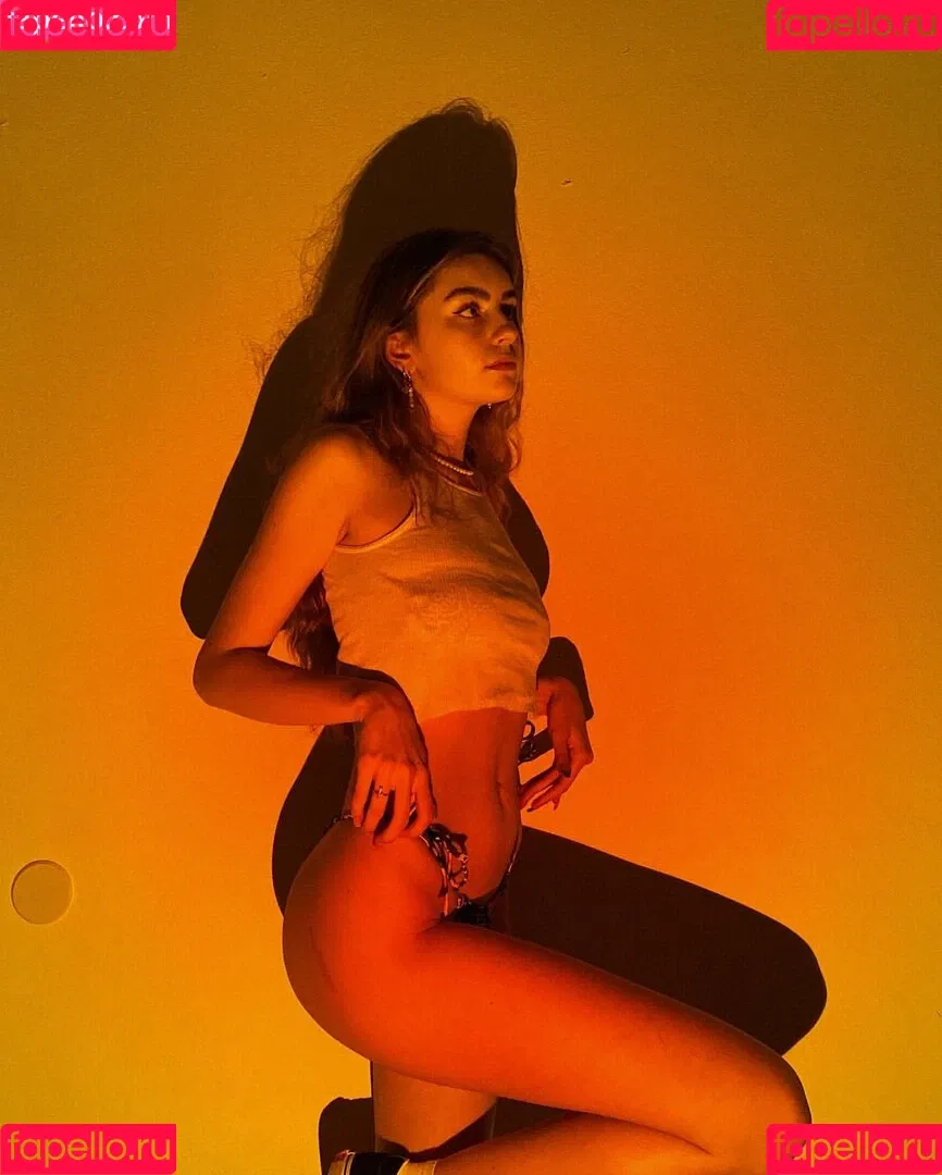 Emiliee Russo Onlyfans Photo Gallery 