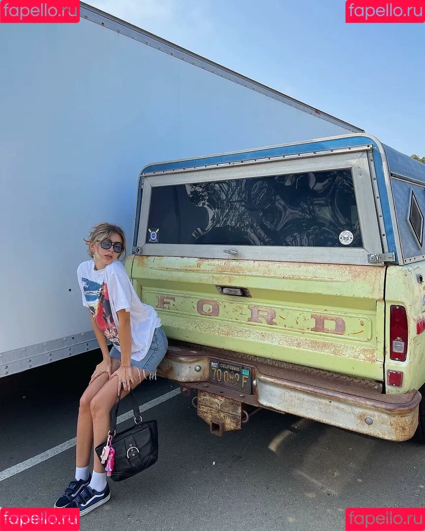 Emiliee Russo Onlyfans Photo Gallery 