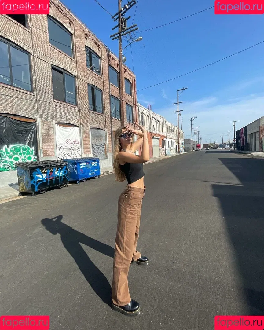 Emiliee Russo Onlyfans Photo Gallery 