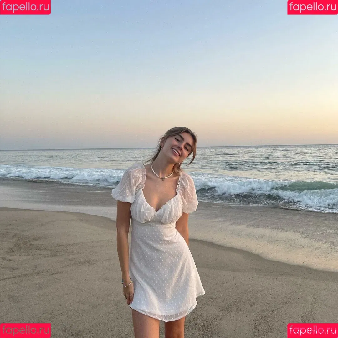 Emiliee Russo Onlyfans Photo Gallery 