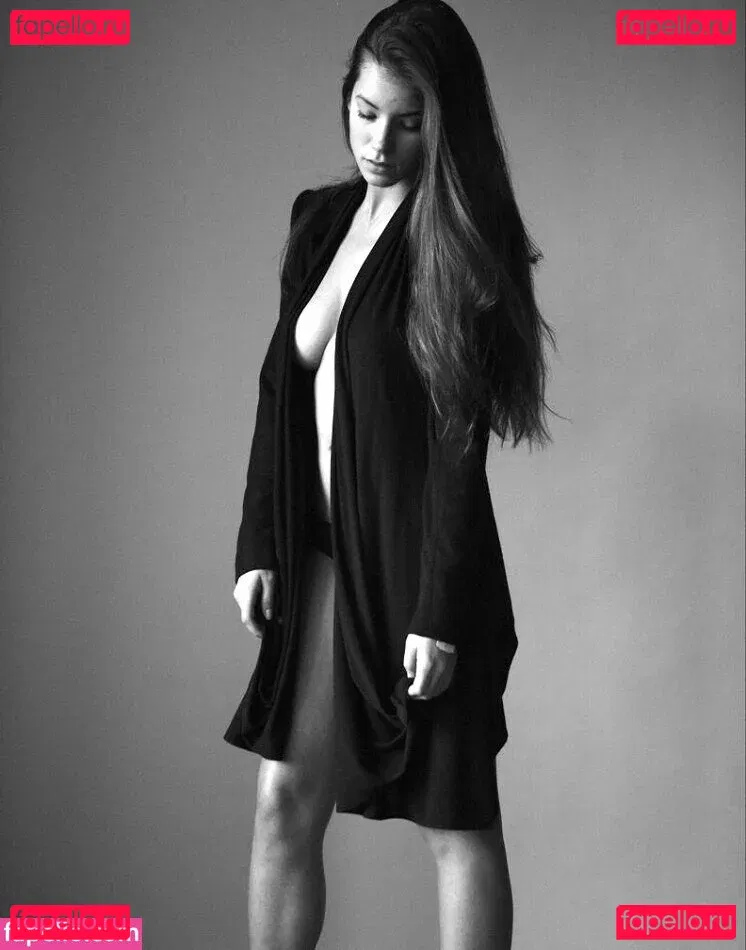 Lauren Marie Young Onlyfans Photo Gallery 