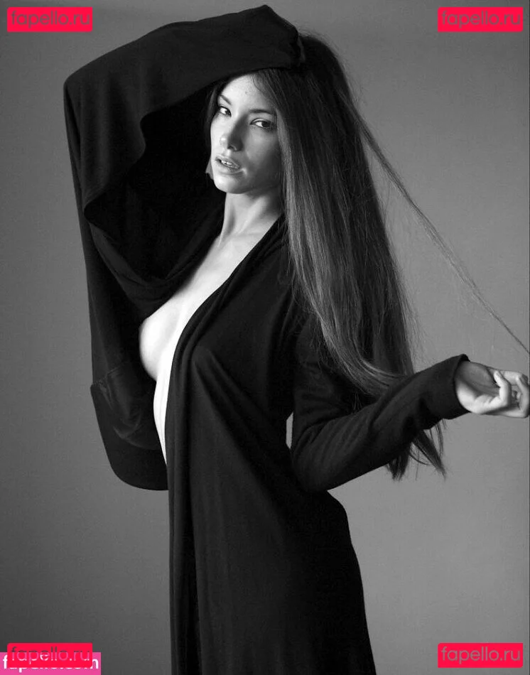 Lauren Marie Young Onlyfans Photo Gallery 