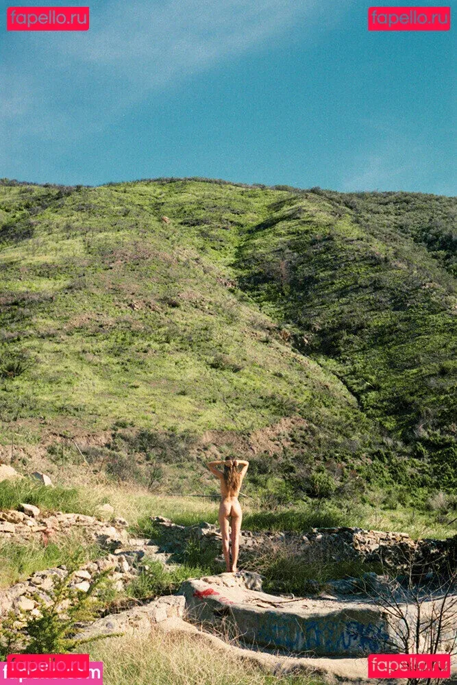 Lauren Marie Young Onlyfans Photo Gallery 