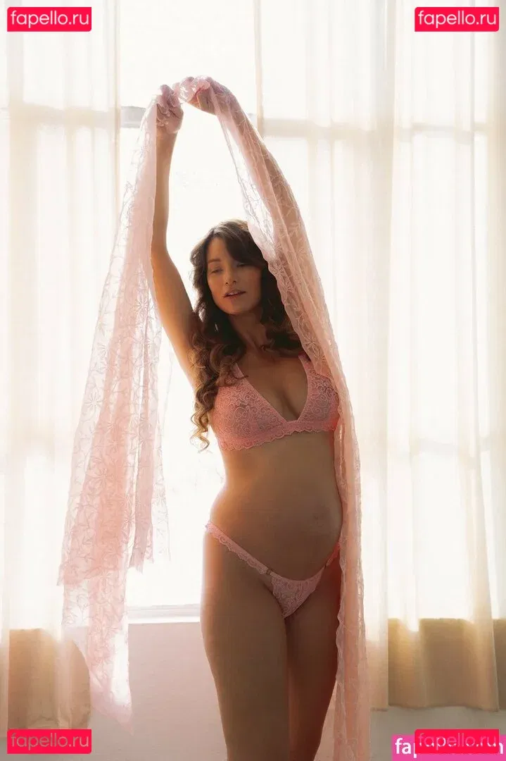 Lauren Marie Young Onlyfans Photo Gallery 