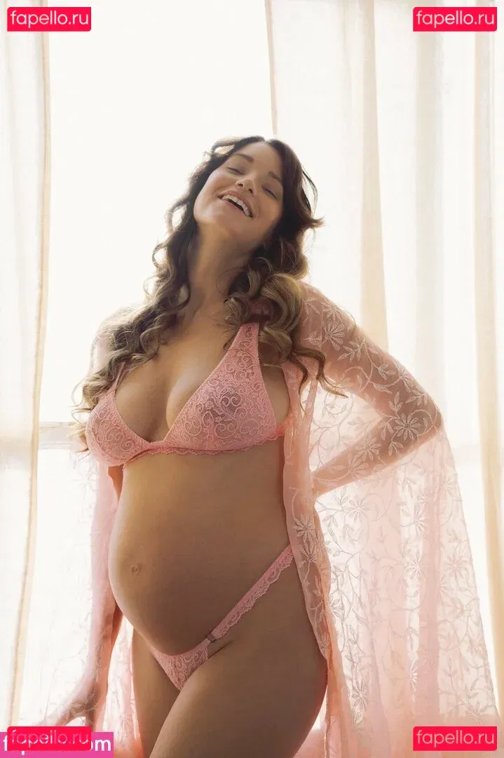 Lauren Marie Young Onlyfans Photo Gallery 