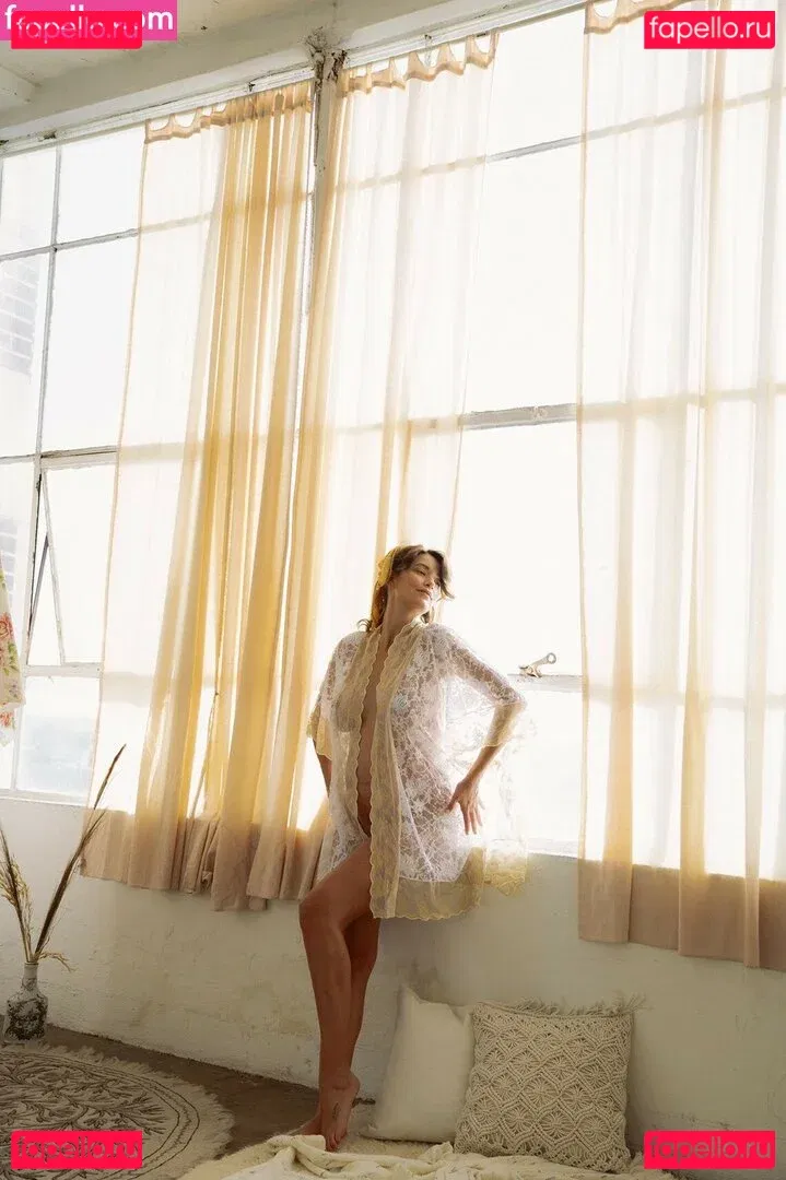 Lauren Marie Young Onlyfans Photo Gallery 