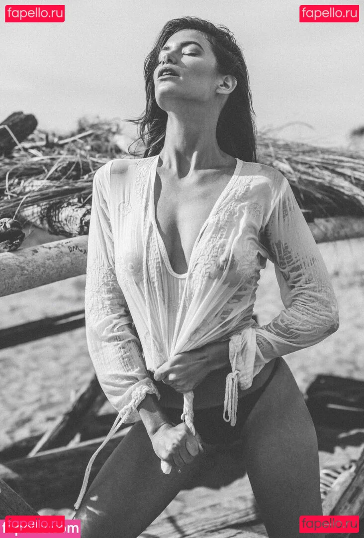 Lauren Marie Young Onlyfans Photo Gallery 