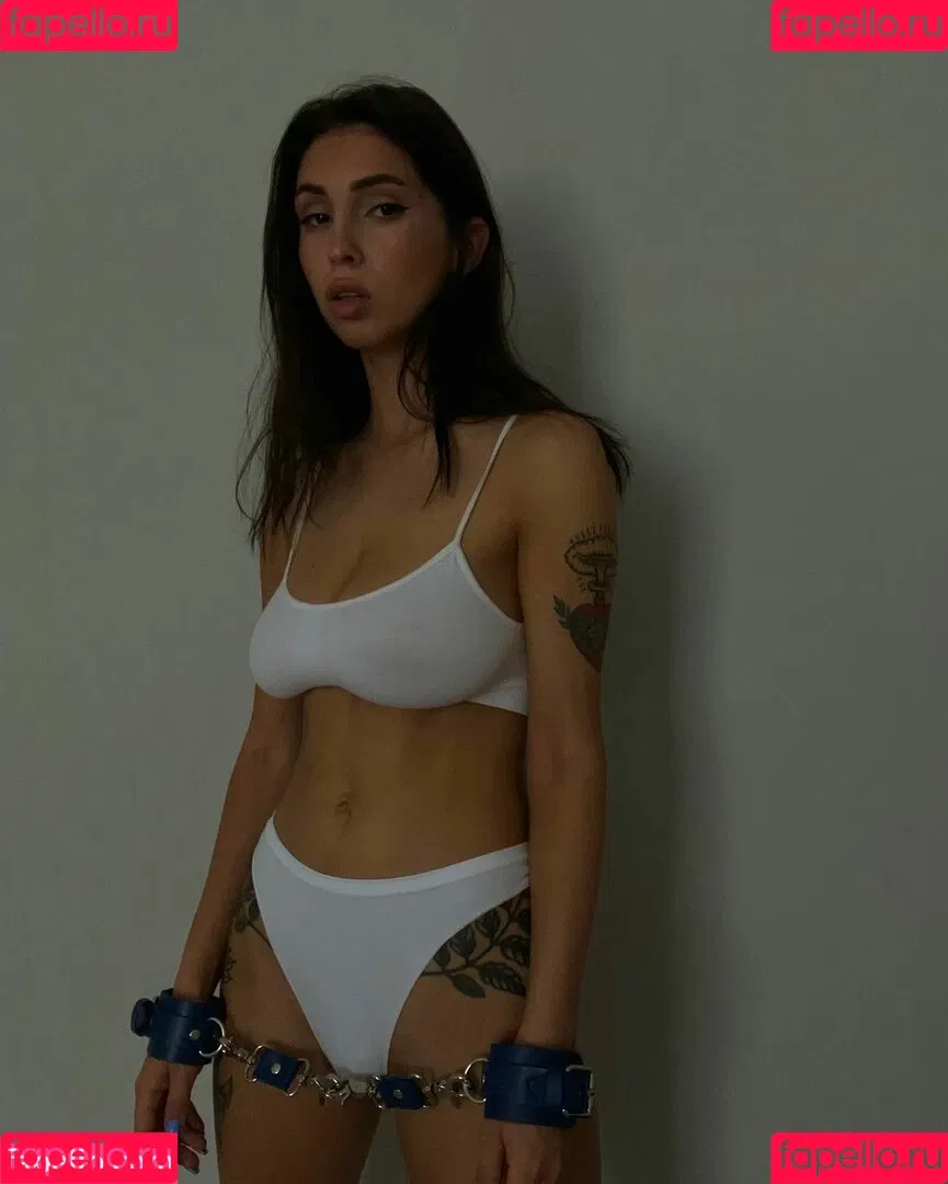 aisultana Onlyfans Photo Gallery 