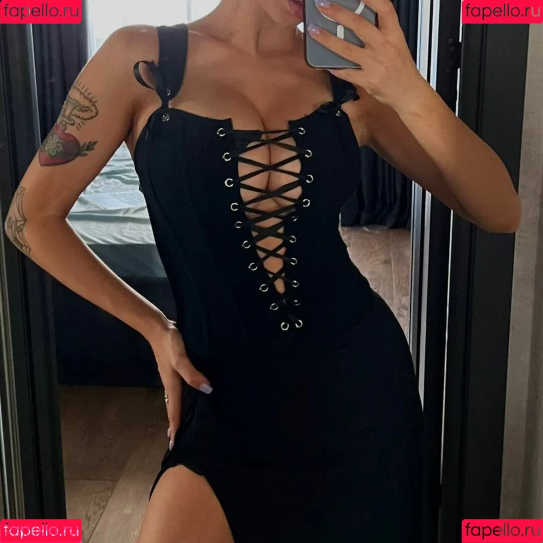 aisultana Onlyfans Photo Gallery 