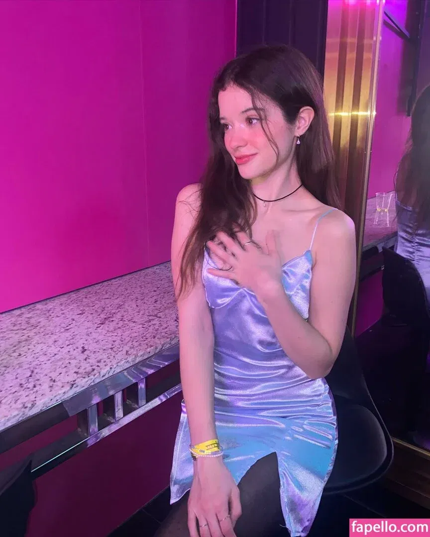 A_Bit_Rebecca Onlyfans Photo Gallery 