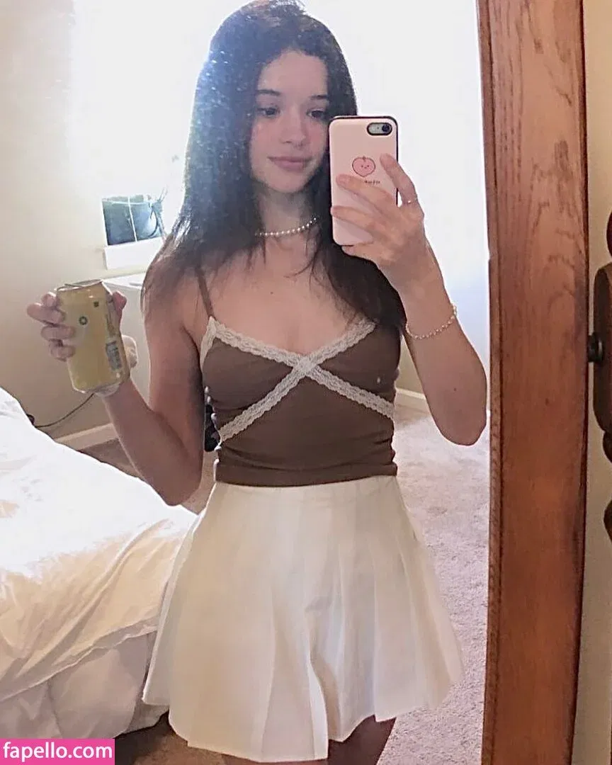 A_Bit_Rebecca Onlyfans Photo Gallery 