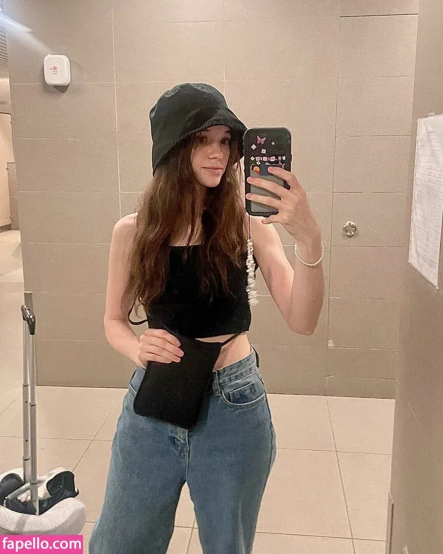 A_Bit_Rebecca Onlyfans Photo Gallery 