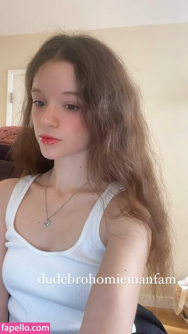 A_Bit_Rebecca Onlyfans Photo Gallery 