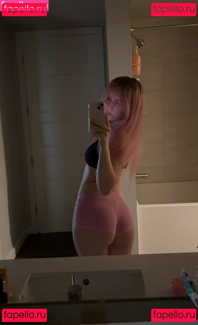 Cosplaysis / sismellow Nude Onlyfans Photo 46