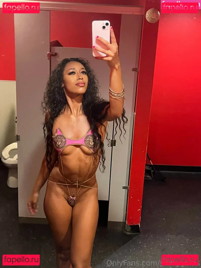 yazzyyams Onlyfans Photo Gallery 