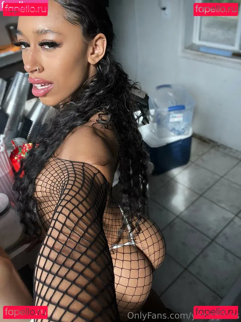 yazzyyams Onlyfans Photo Gallery 