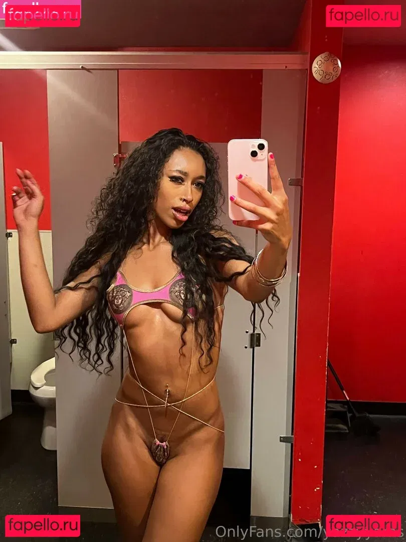 yazzyyams Onlyfans Photo Gallery 