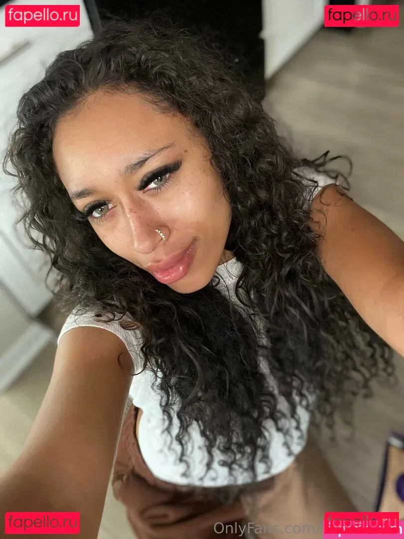 yazzyyams Onlyfans Photo Gallery 