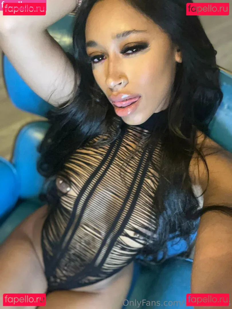 yazzyyams Onlyfans Photo Gallery 