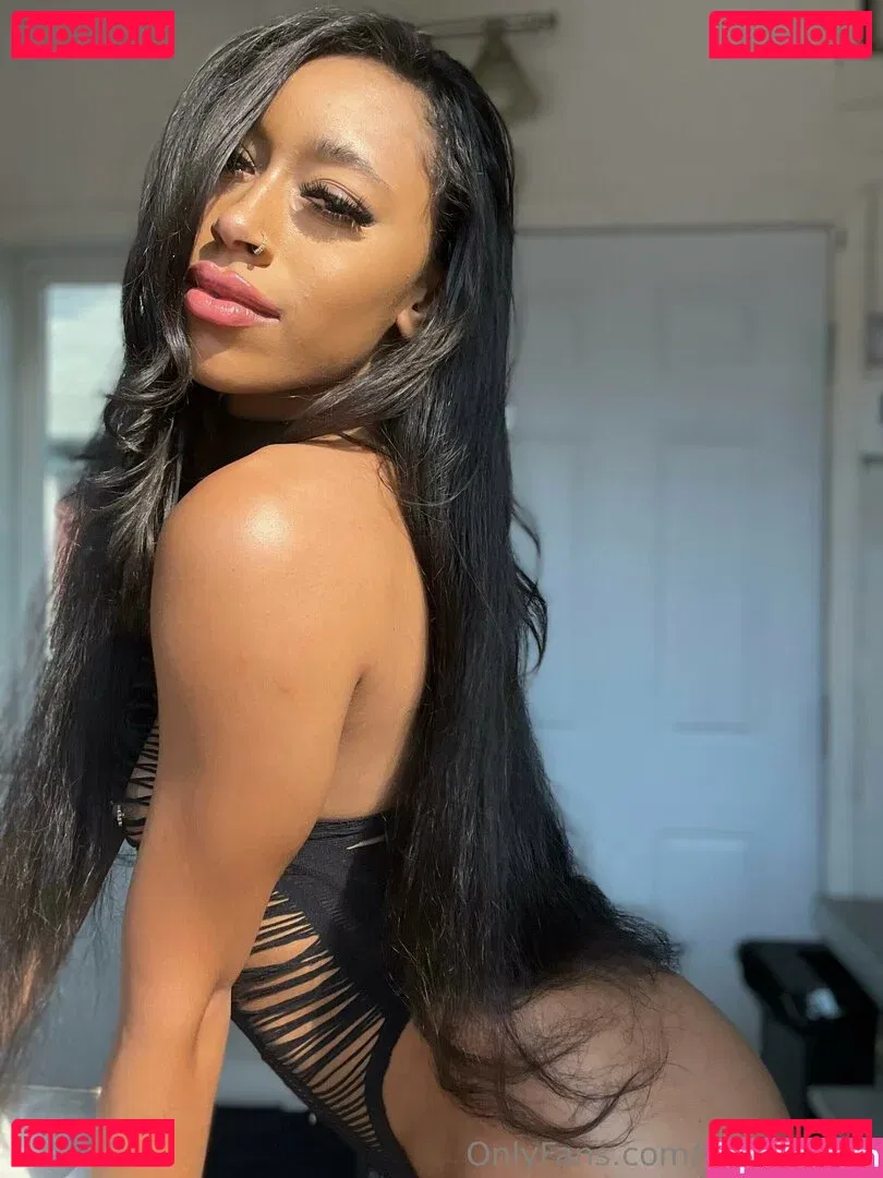 yazzyyams Onlyfans Photo Gallery 