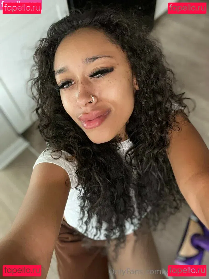 yazzyyams Onlyfans Photo Gallery 