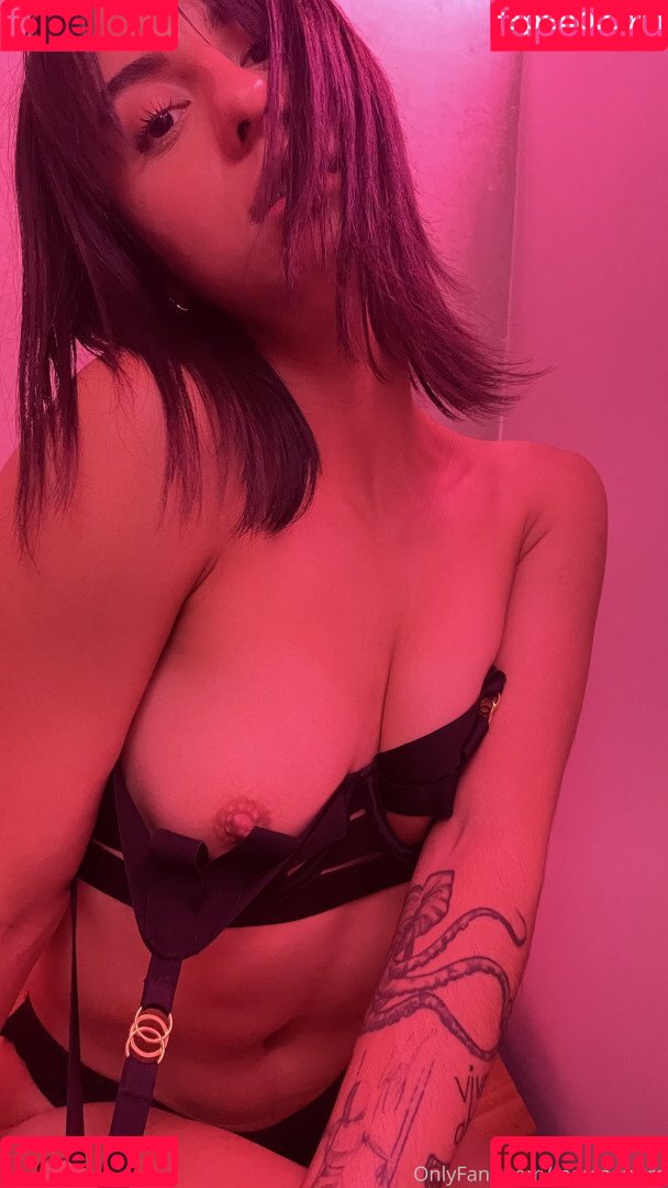 marsaguirre Onlyfans Photo Gallery 