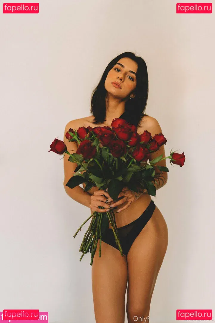 marsaguirre Onlyfans Photo Gallery 