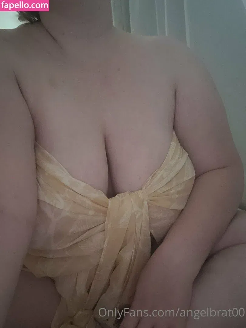 angelbrat00 Onlyfans Photo Gallery 