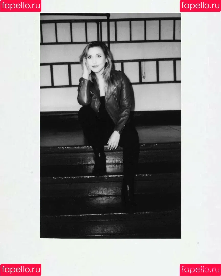 Taylor Tomlinson Onlyfans Photo Gallery 