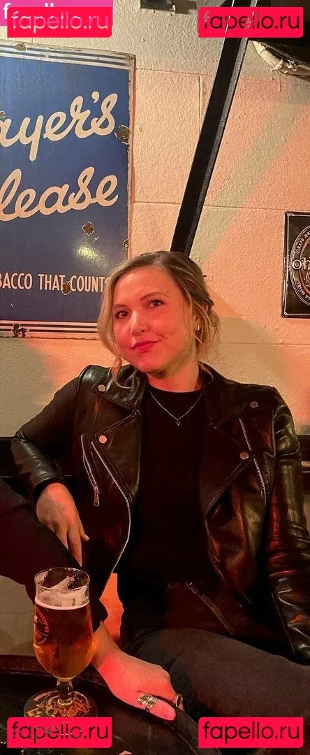 Taylor Tomlinson Onlyfans Photo Gallery 