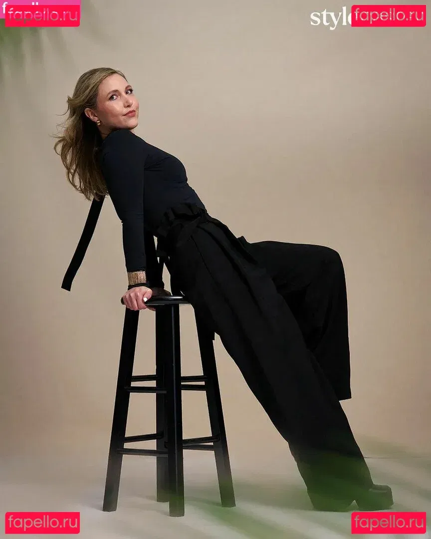 Taylor Tomlinson Onlyfans Photo Gallery 